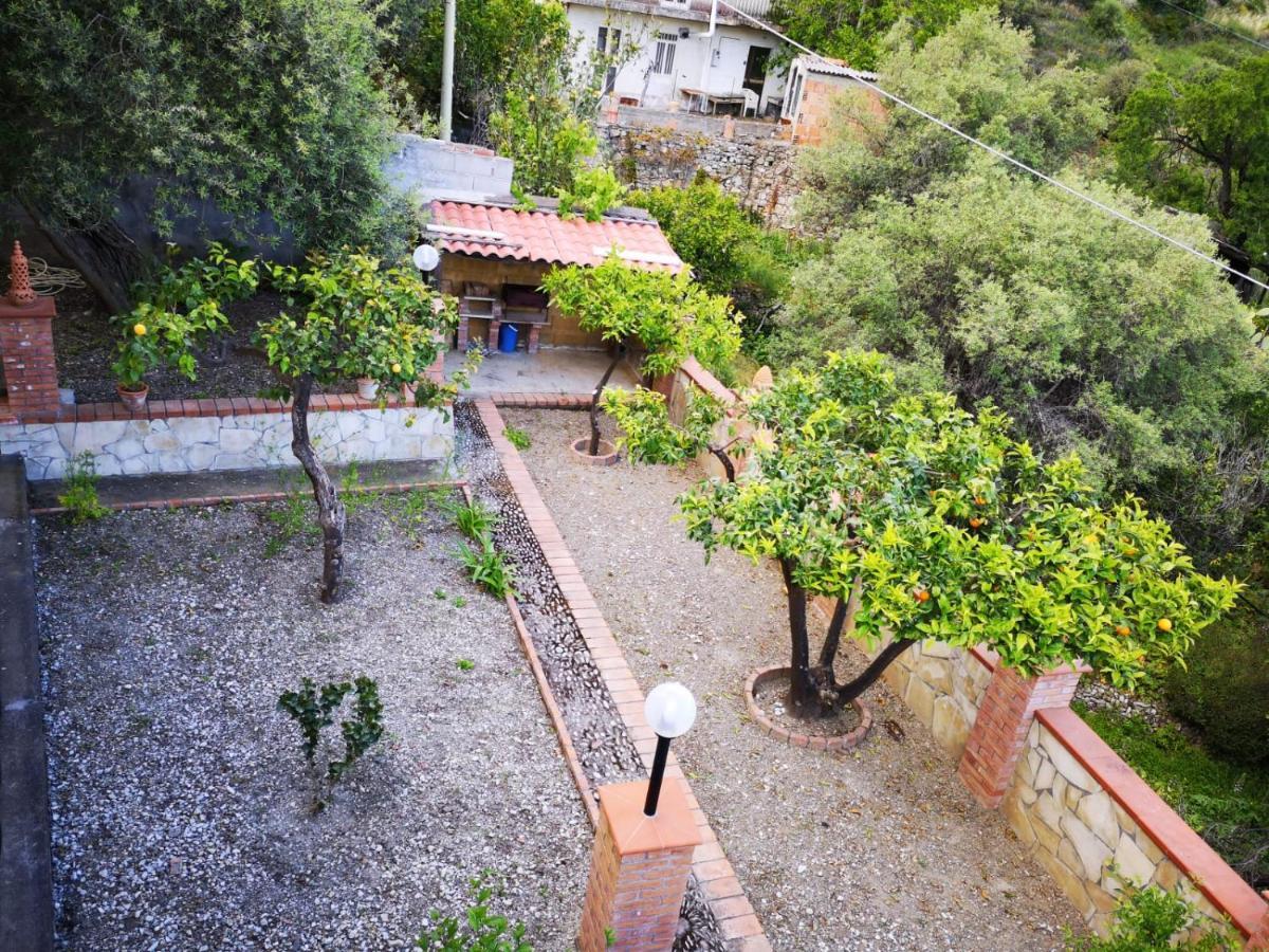 Villa Chris Taormina Eksteriør billede