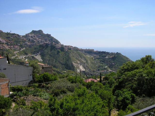 Villa Chris Taormina Eksteriør billede