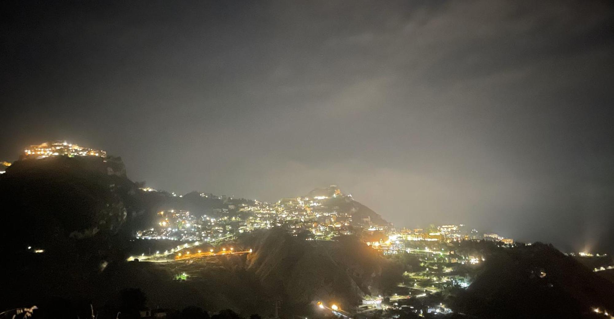 Villa Chris Taormina Eksteriør billede